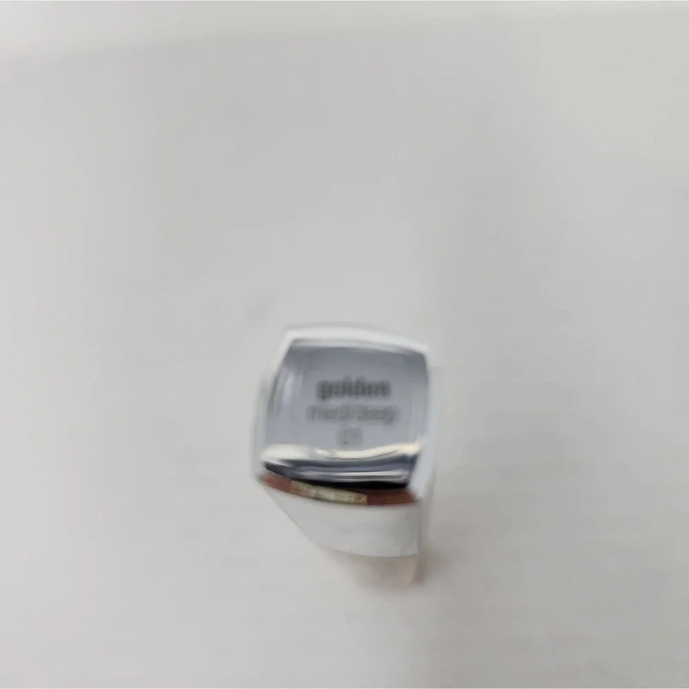 Neutrogena New Radiant Cream Concealor Healthy Skin‎ Golden Med /Deep 1